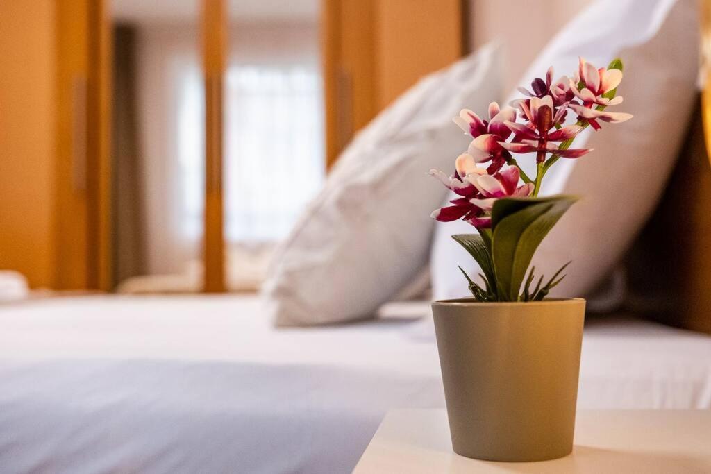 Varna Central 2Bdrm Apartment Εξωτερικό φωτογραφία